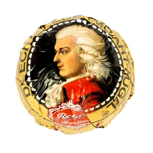 Reber Mozart Kugel HEAT SENSITIVE ITEM. PLEASE ADD ITEM 122942 TO THE ORDER TO TRY TO PROTECT CHOCOLATES FROM HEAT DAMAGE. 20g