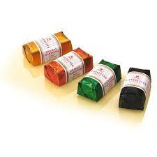 Niederegger Klassiker Variationen HEAT SENSITIVE ITEM. PLEASE ADD ITEM 122942 TO THE ORDER TO TRY TO PROTECT CHOCOLATES FROM HEAT DAMAGE 12.5g